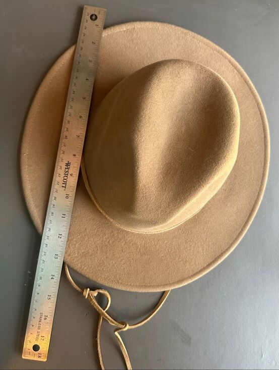 Brixton Tan 100% wool hat with strap L  7 1/2 60cm